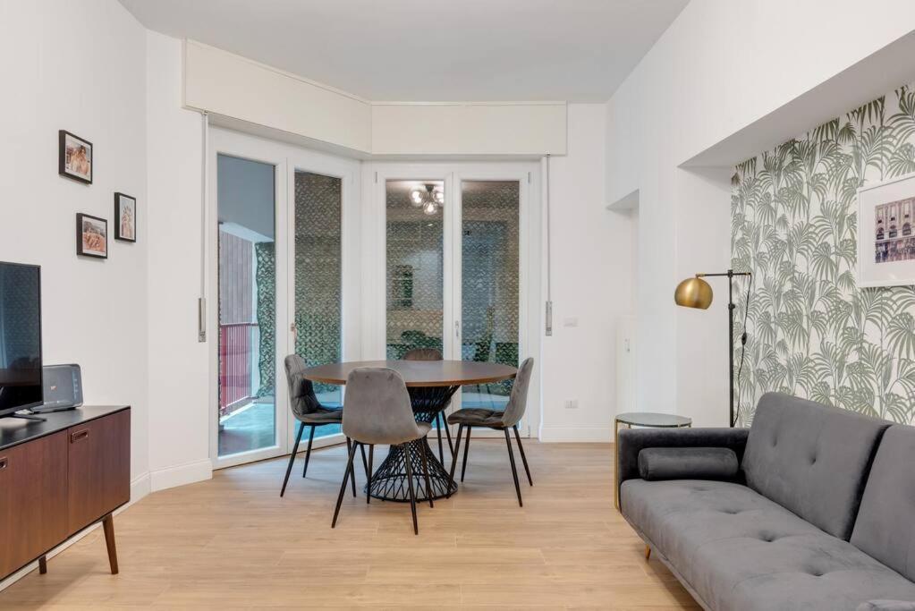 Easylife - Cozy & Comfy Apt In Design District Милан Экстерьер фото