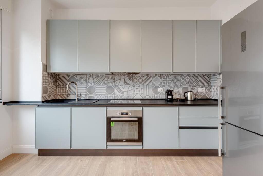 Easylife - Cozy & Comfy Apt In Design District Милан Экстерьер фото