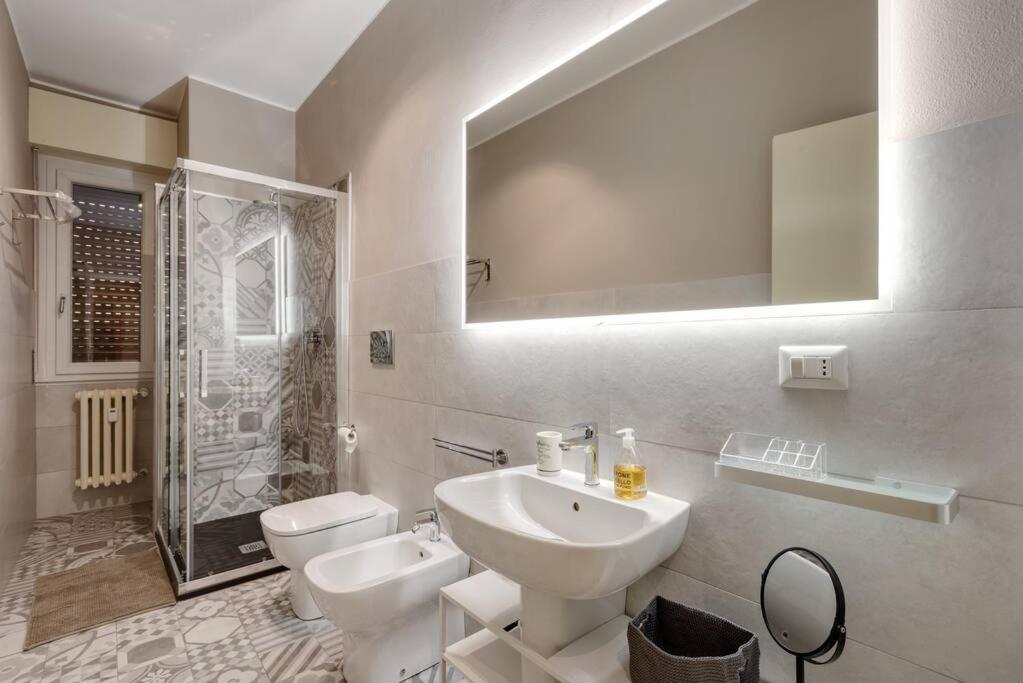 Easylife - Cozy & Comfy Apt In Design District Милан Экстерьер фото